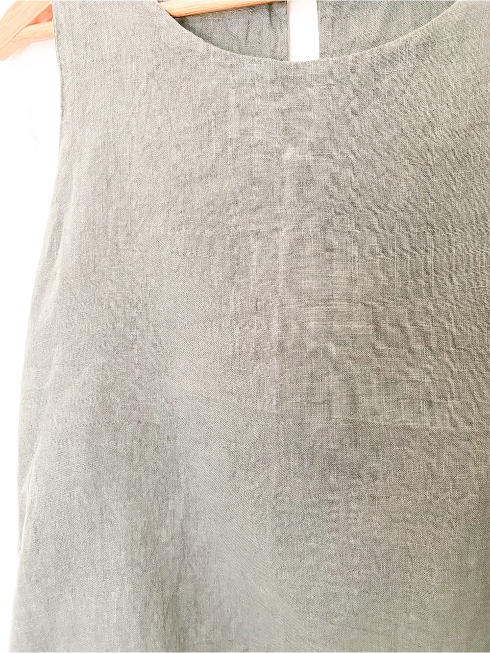 Lingo L’arno | 100% Linen Dress | Layered Sage Green Midi Dress - Picture 4 of 9